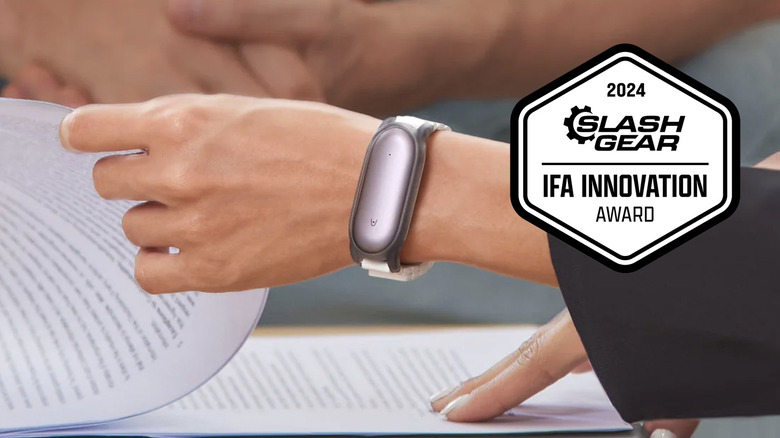 The Plaud NotePin AI wearable device designed for meeting transcription.