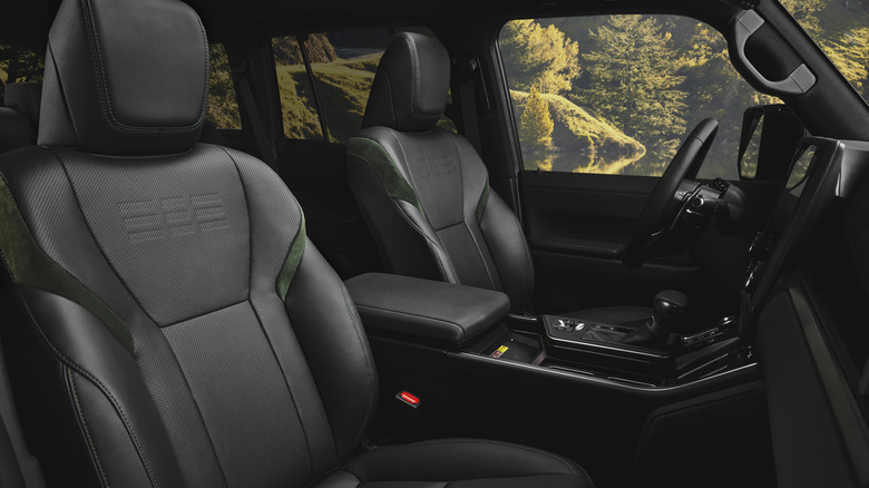 Interior dashboard and 14-inch touchscreen of the 2026 Lexus GX 550.