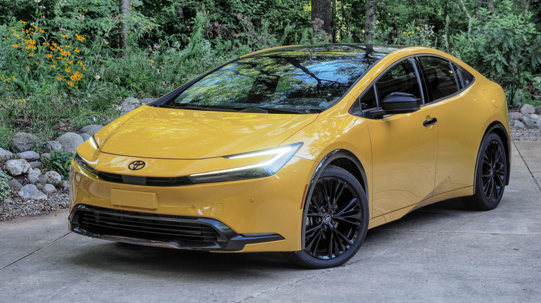 2025 Toyota Prius Review: The Best Value Hybrid Today?