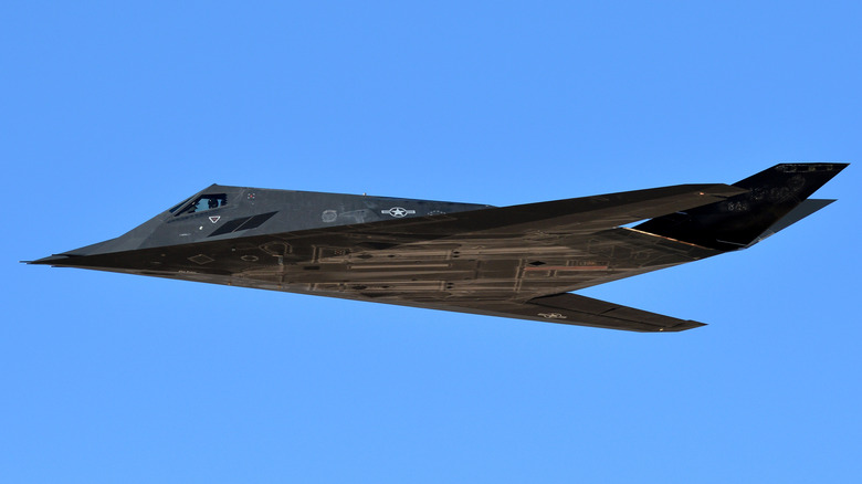 Stealth Fighter Tracking: How Speed Impacts Detection