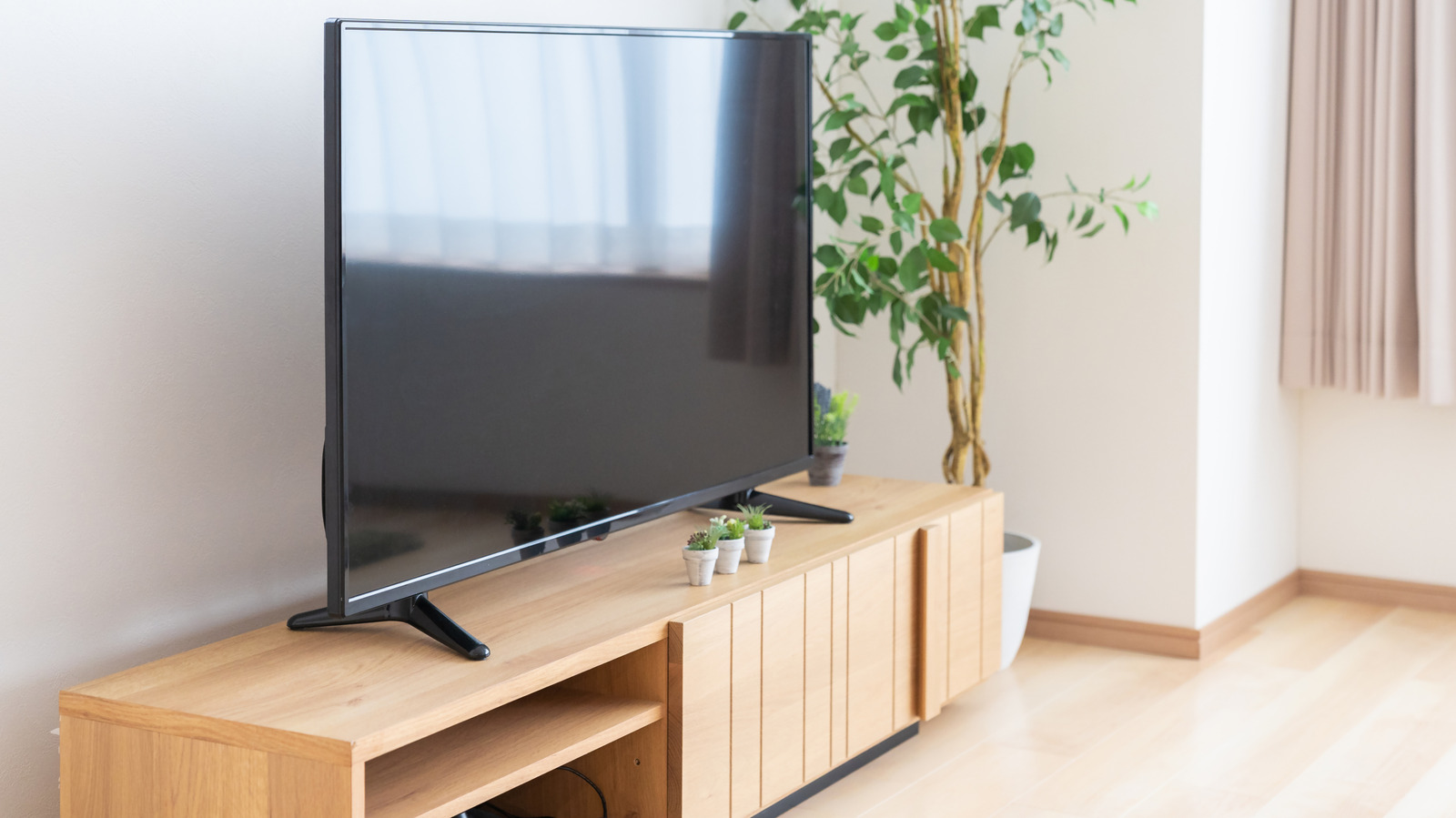 4 Best TV Stands on Amazon: Top Budget & Style Picks