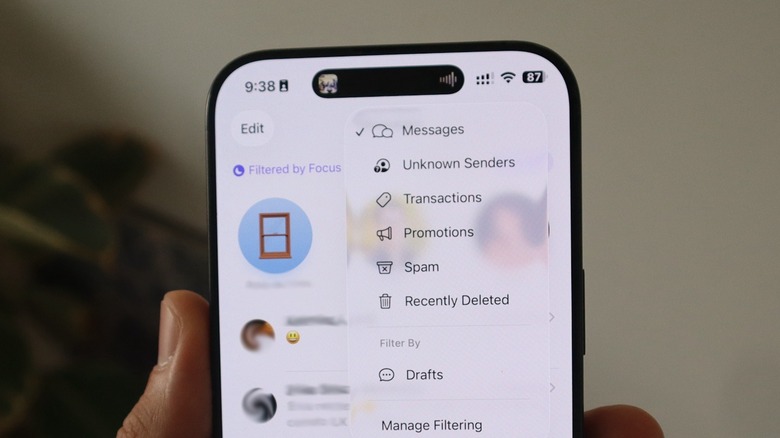 The Messages app interface in iOS 26 showing organizational filters.